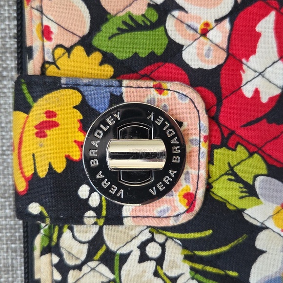Vera Bradley Poppy Fields Turn Lock Wallet Organizer With 18 Card Slots - Picture 2 of 6